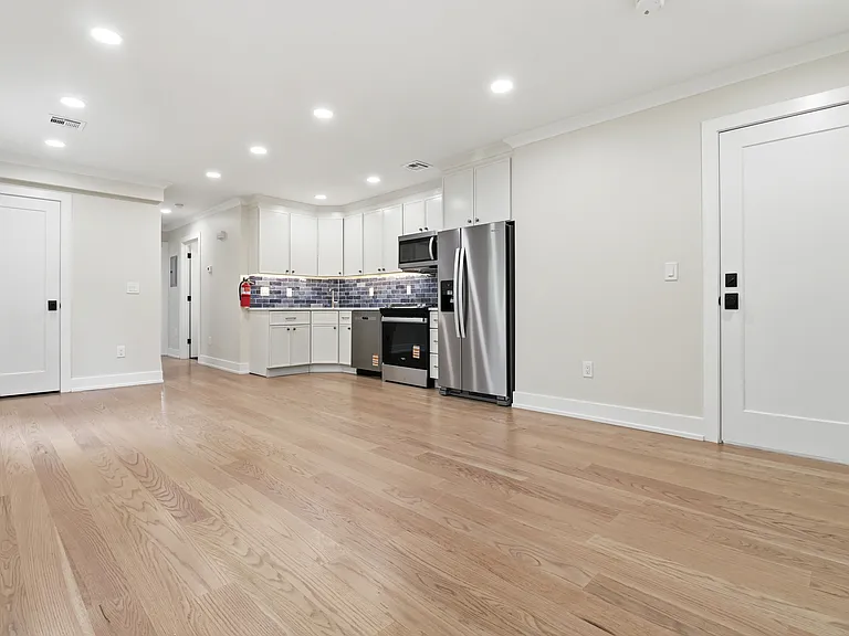 134 Snyder Ave #A — Photo 9