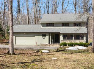 2364 Pinecrest St, Harbor Springs, MI 49740