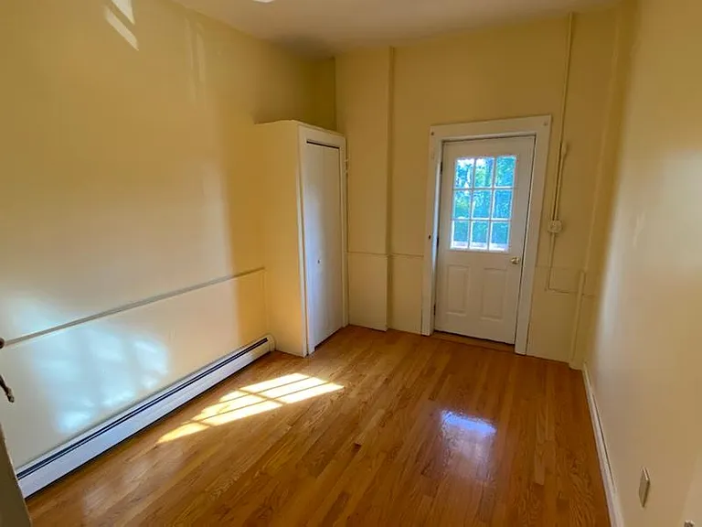 79 Hawley St #C — Photo 8