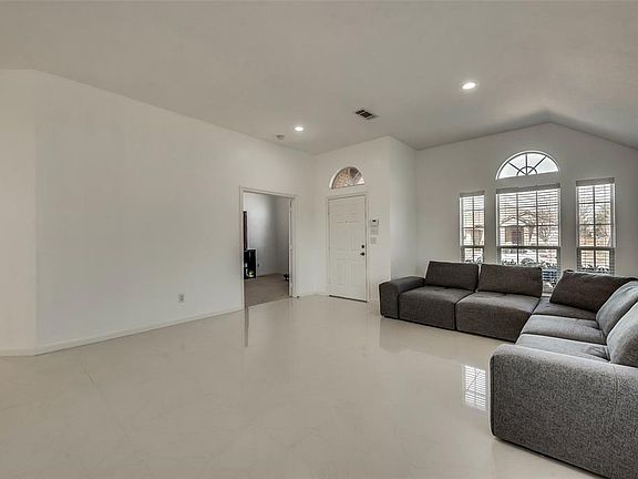 3rd image of 2510 Cherry Sage Dr