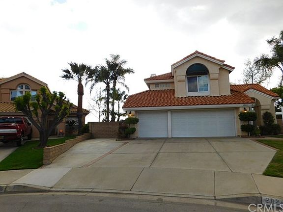 3rd image of 28247 Saiga Ct