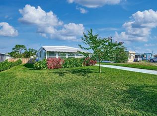 7829 SE Eagle Avenue, Hobe Sound, FL 33455