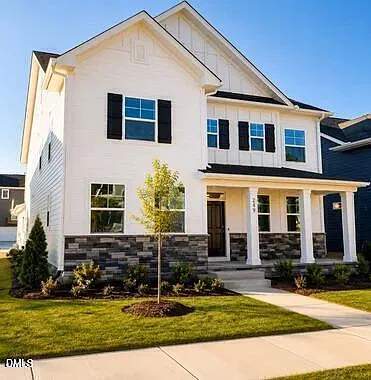 4 bed, 3.0 bath, 2564 sqft, $2,595 — Photo 1