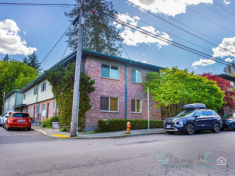 908 SW Gaines St #31 — Photo 2