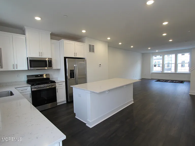 35 Crimson Dr — Photo 7