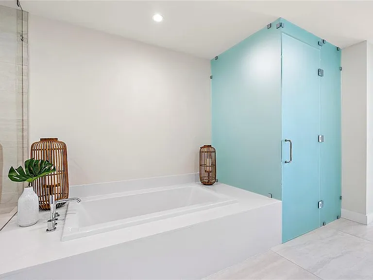 301 1st St S #1607 — Photo 32