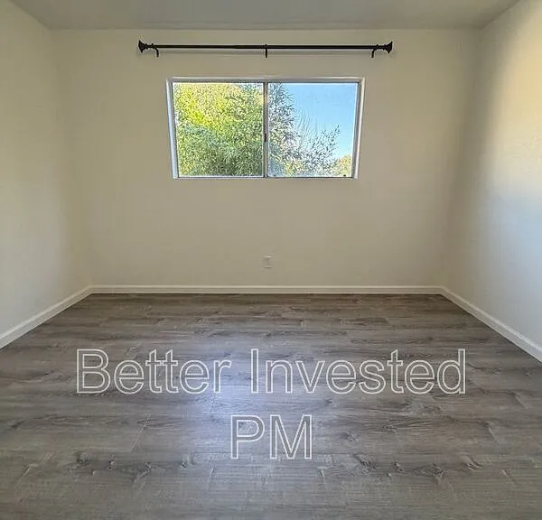 745 S Dora St #H — Photo 8