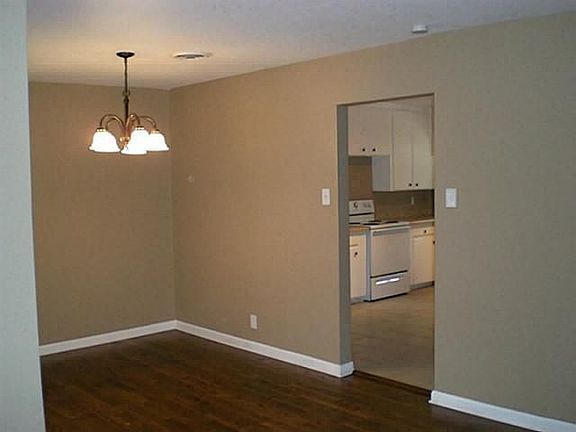 5th image of 3508 Beverly Dr
