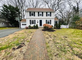 29 Martin Rd, Wellesley, MA 02481