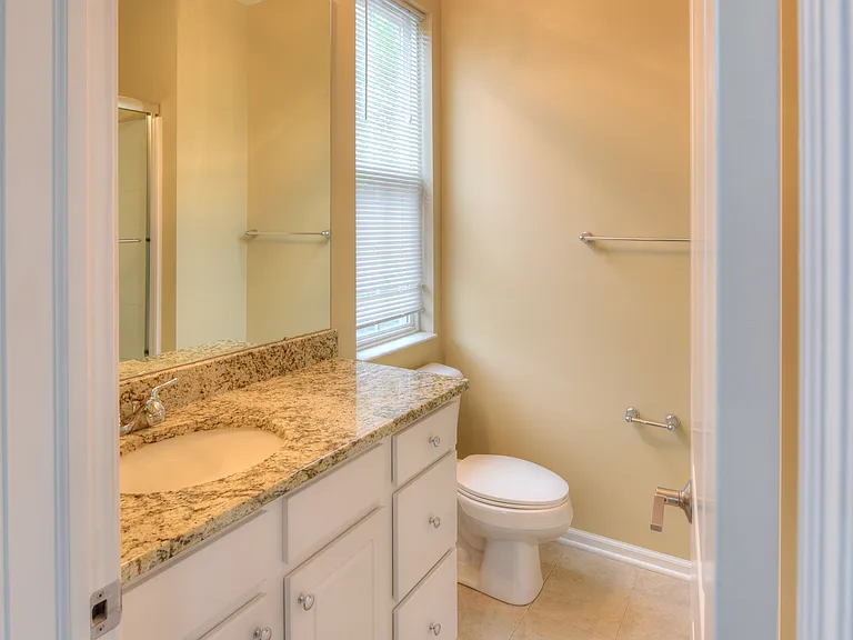 Grandview Village Apartments — Photo 22