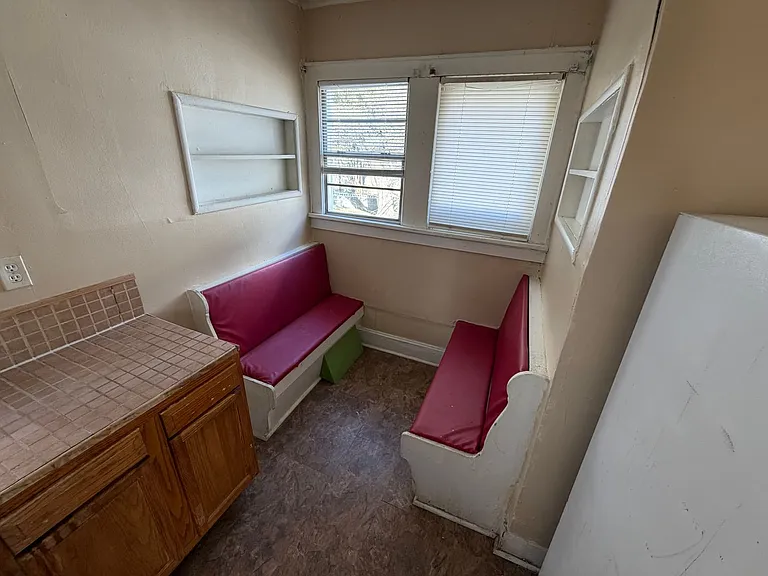 148 E Herndon St — Photo 6