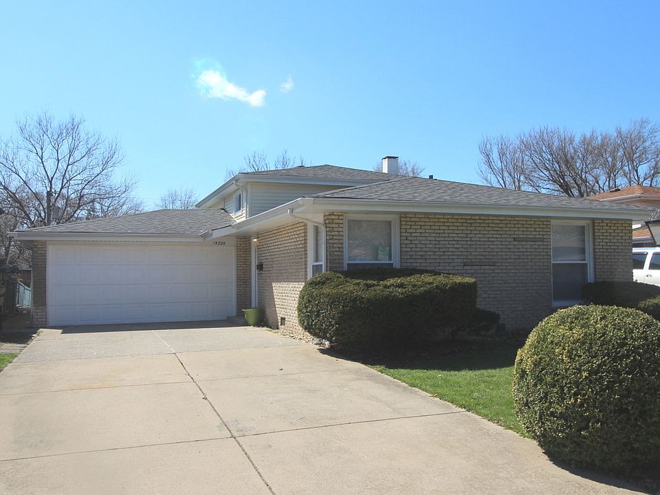 1st image of 15226 Blackstone Ave