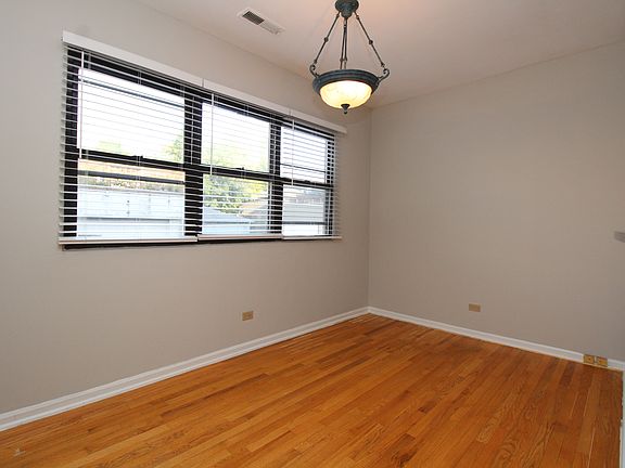 5th image of 2215 N Clifton Ave APT 3E