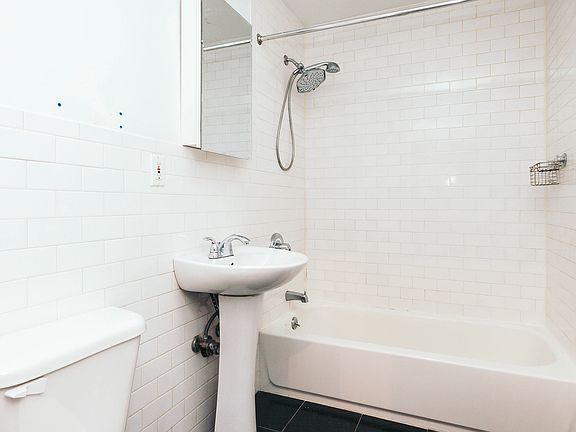 3rd image of 27 Arion Pl APT 410
