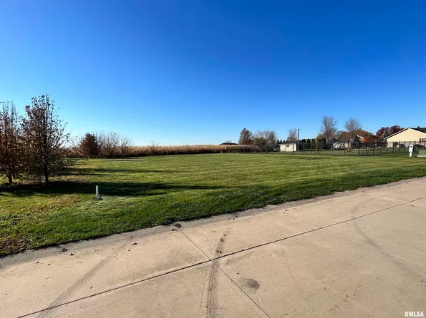 1313 Grand Ave, Macomb, IL 61455