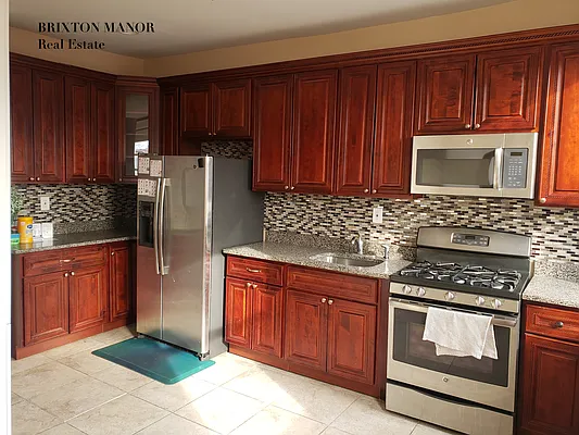 Rented by Brixton Manor LLC | media 21