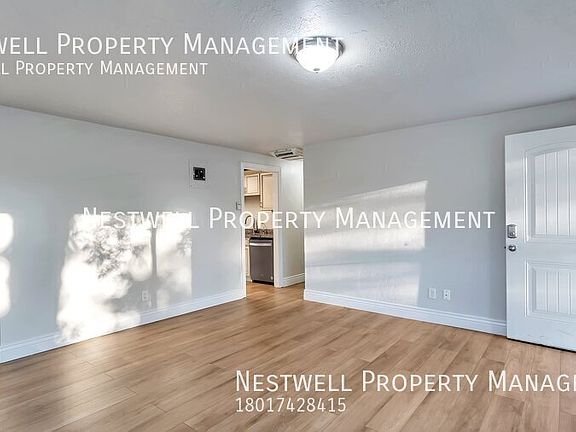 4th image of 3342 S Lynnbrook Dr