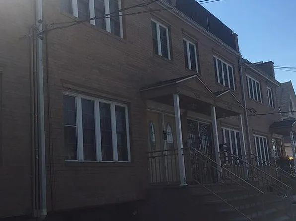 9403 129th St, South Richmond Hill, NY 11419