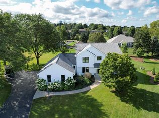 1355 Gridley Ct, Oconomowoc, WI 53066