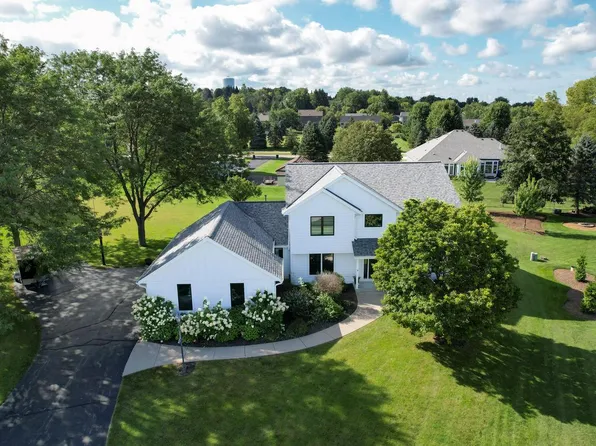 1355 Gridley COURT, Oconomowoc, WI 53066