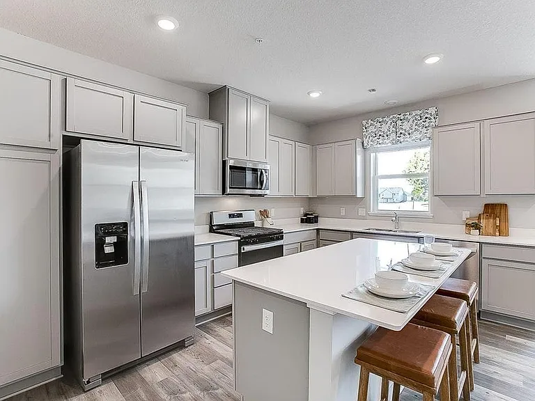 17080 Dysart Pl — Photo 2