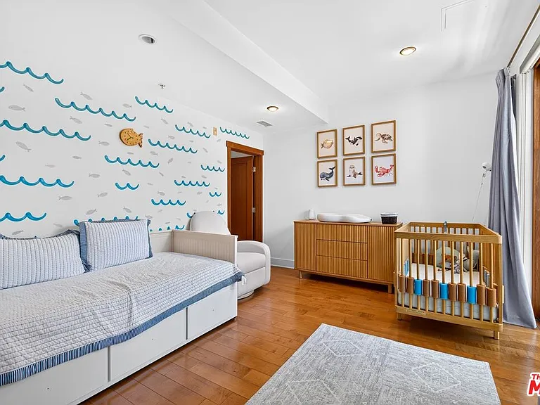 1327 Euclid St #3 — Photo 40
