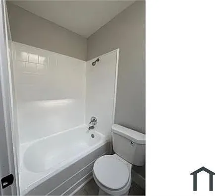 2 bed, $1,900 — Photo 4