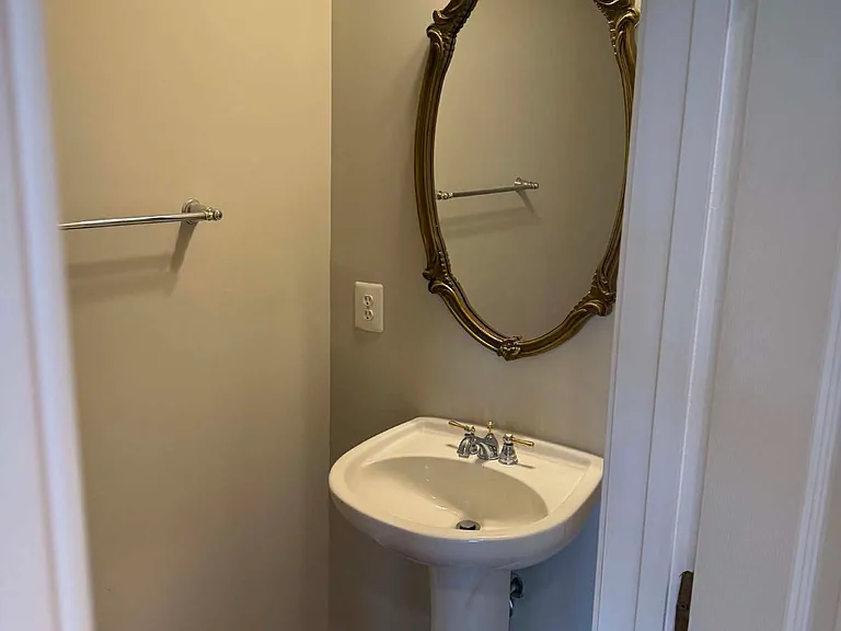 6912 Witton Cir — Photo 13