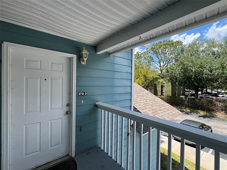 8710 Rain Forest Pl #D — Photo 3