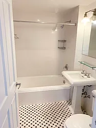 Rented by Addison Property Group