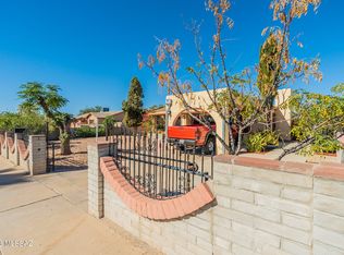 810 W Calle Garcia, Tucson, AZ 85706