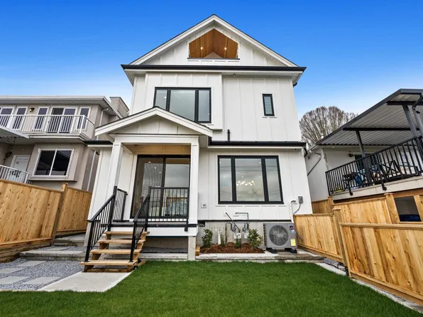 2 E 8th Ave #3156, Vancouver, BC V5Y 1M7