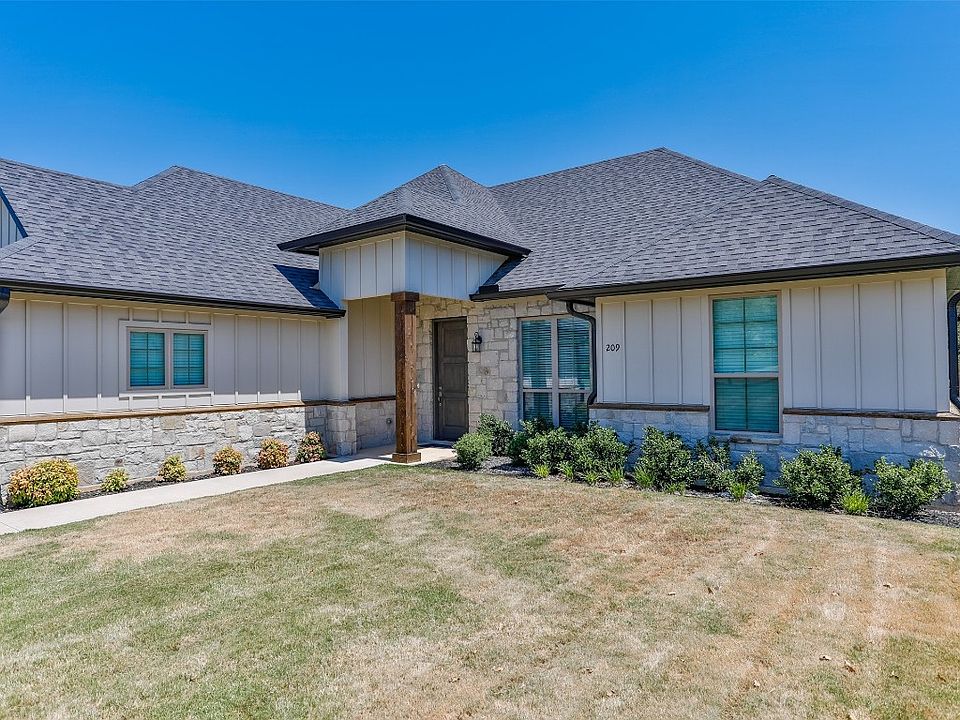 1st image of 209 Cocopa Dr