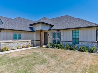 209 Cocopa Dr, Lake Kiowa, TX 76240