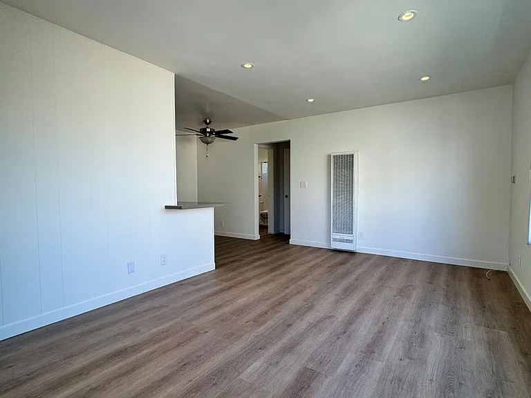4327 Inglewood Blvd — Photo 8