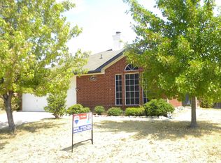 1310 Misty Meadow Dr, Midlothian, TX 76065