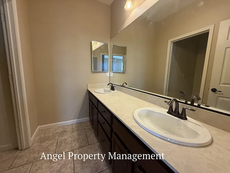 128 Dowd Ct — Photo 28