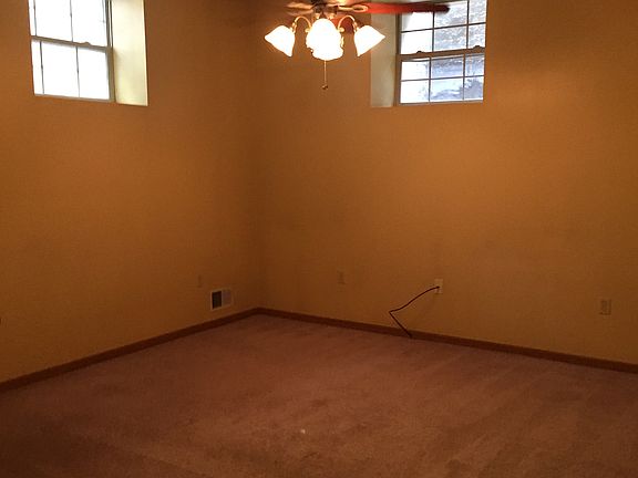 5th image of 111 Kathleen St #0