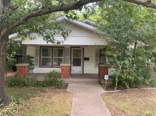 2105 Tierney Rd, Fort Worth, TX 76112