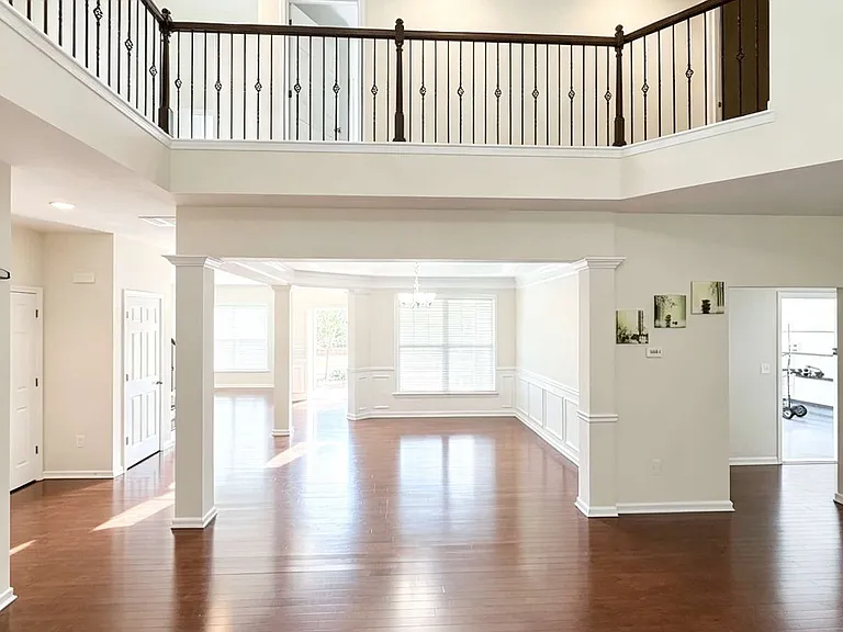 2440 Northmont Pkwy — Photo 11