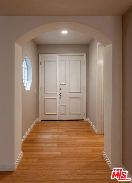 2 bed, 3.0 bath, 1728 sqft, $6,200 — Photo 4