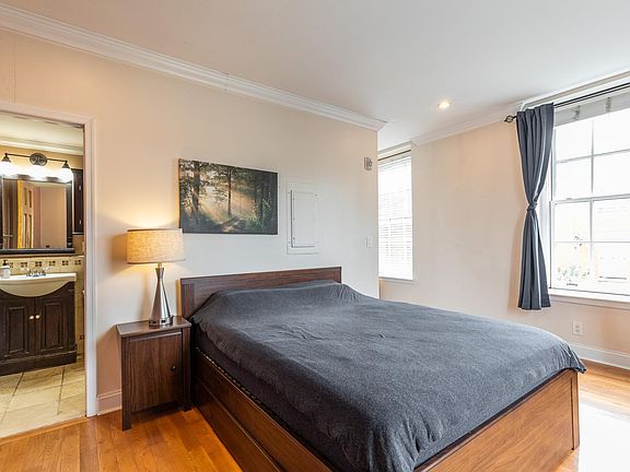 5th image of 627 N 18th St APT 201
