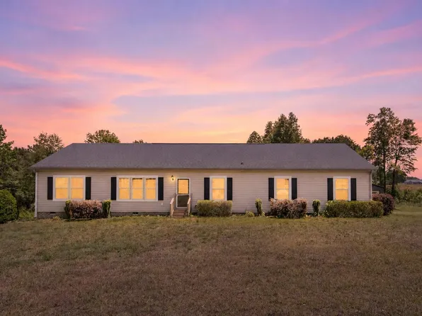 1634 Lynch Rd, Selma, NC 27576