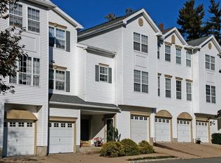 14 Caroline Foster Ct, Morristown, NJ 07960