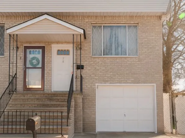 78 Forest Street image 1 of 24