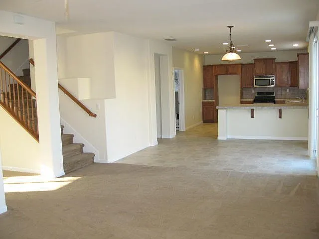 204 Arista Ct — Photo 6
