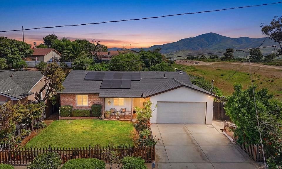 1st image of 103 Arran Ave