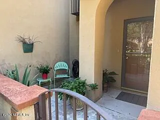 2 bed, 2.5 bath, 1456 sqft, $1,850 — Photo 2