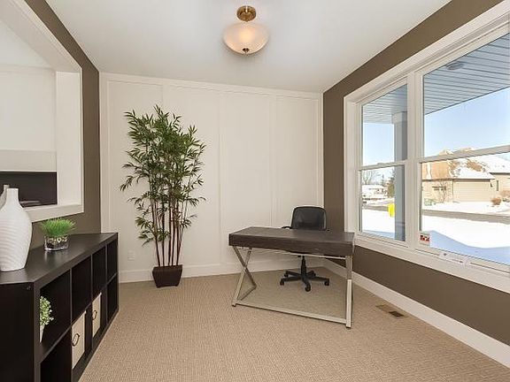 5th image of 11680 Saint Andrews Cir NE