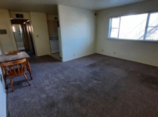 611 S 2nd St #4, Salina, KS 67401